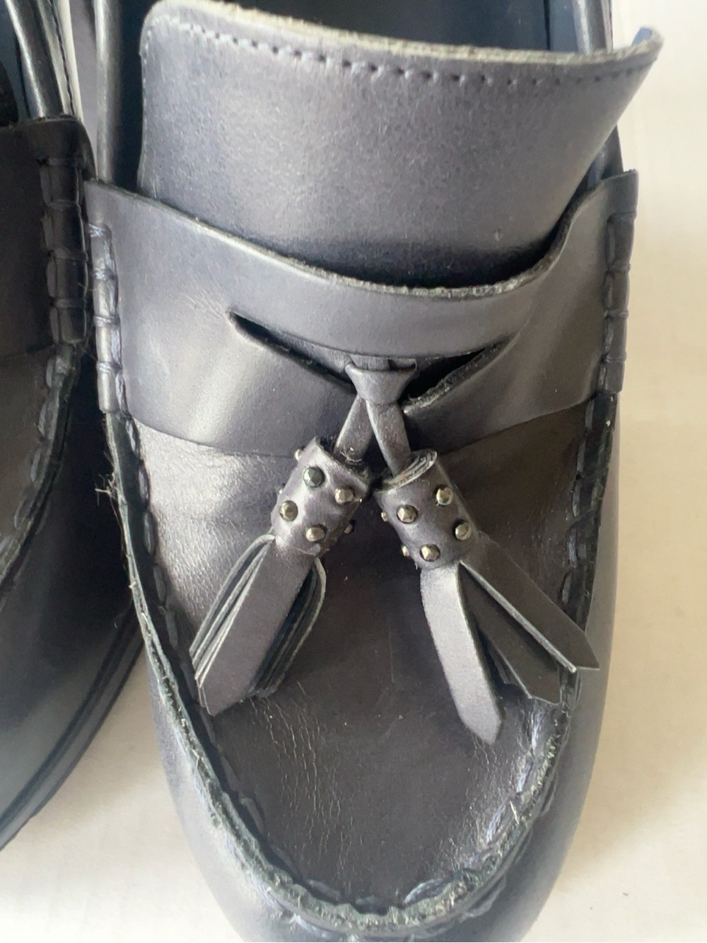Vince Camuto Women’s Black Leather Tassel Loafers - Picture 5 of 10